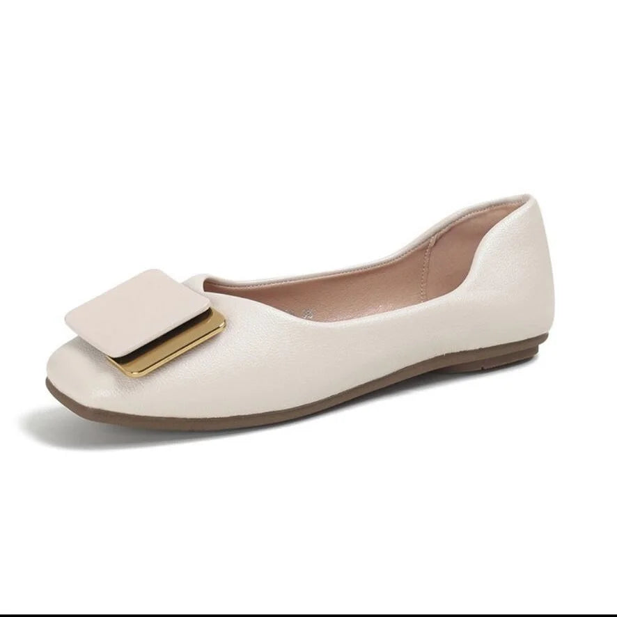 Wholesale Slip-on Ladies Leather Loafers Shoes Soft Sole Fashion Shoes Women Flat Shoes Ladies Round