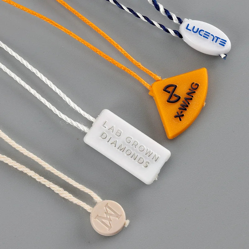 Custom Printed Golden Colors Garment Swing Tag String Hang Tags Plastic Tag for Clothing