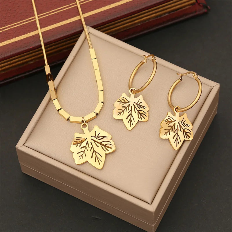 Creative Geometry Hollow Out Round Shape Stainless Steel Vintage Wedding Party Necklace Bracelet Earrings Ring Set