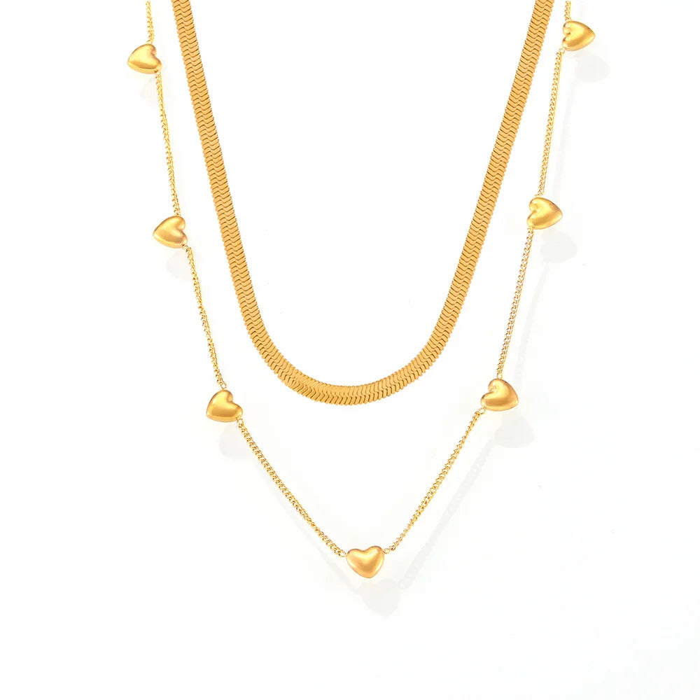 Three Dimensional Heart Collarbone Necklace Multi-heart Minimalist Design Overlay Wind Titanium Steel 18K Gold Collarbone Chain