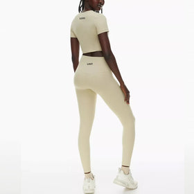 F230441 Custom Design Yoga Wear Gym Workout Short Sleeve Crop Top 2 Piece Sets Push up High Waist Fitness Leggings Yoga Set