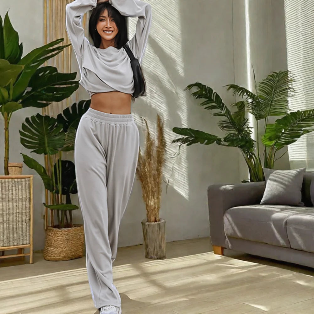 Custom Two Piece Jogger Suit Crew Neck Women's Winter Crop Long Sleeve Sweatshirt and Sweatpants Set