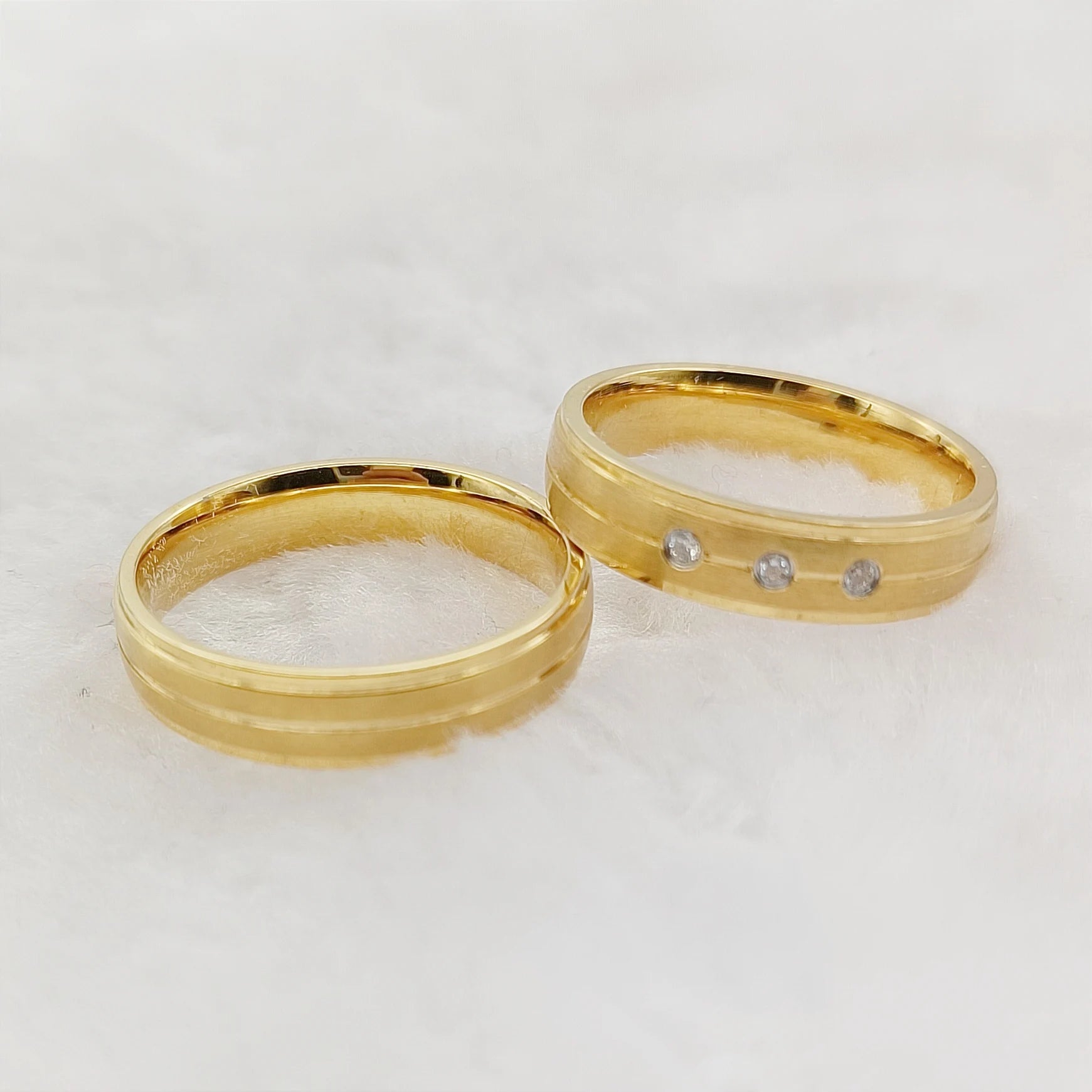 Classic 2pcs Wedding Bands Engagement Rings Sets Wholesale 18k Gold Plated Jewelry Cz Finger Ring Anniversary