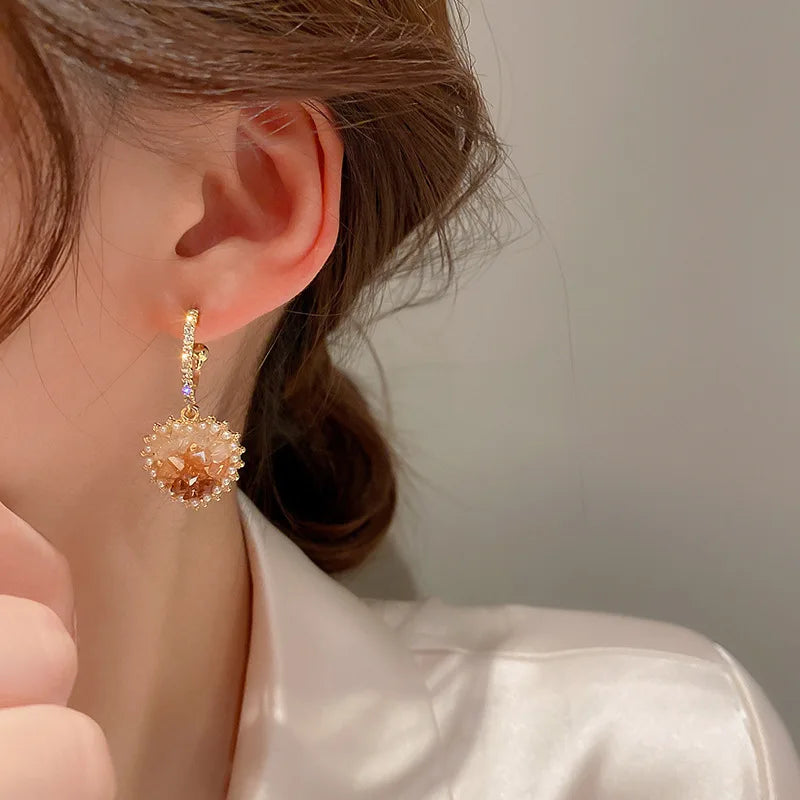 Vintage 18k Gold Plated Irregular Crystal Heart Dangle C-shape Stud Earrings Natural Stone Heart Cubic Zirconia Luxury Earring