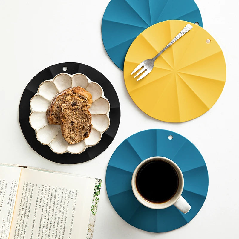 SHIMOYAMA Multi-Color Silicone Pot Holders Non-Slip Kitchen Countertop Mats for Hot Pots and Pans Trivets Home Usage