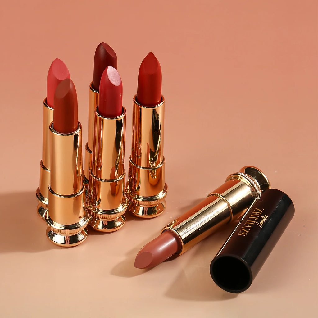 Wholesale Hot Sale  Makeup Matte Lipstick Base Waterproof Customize Lipstick Containers