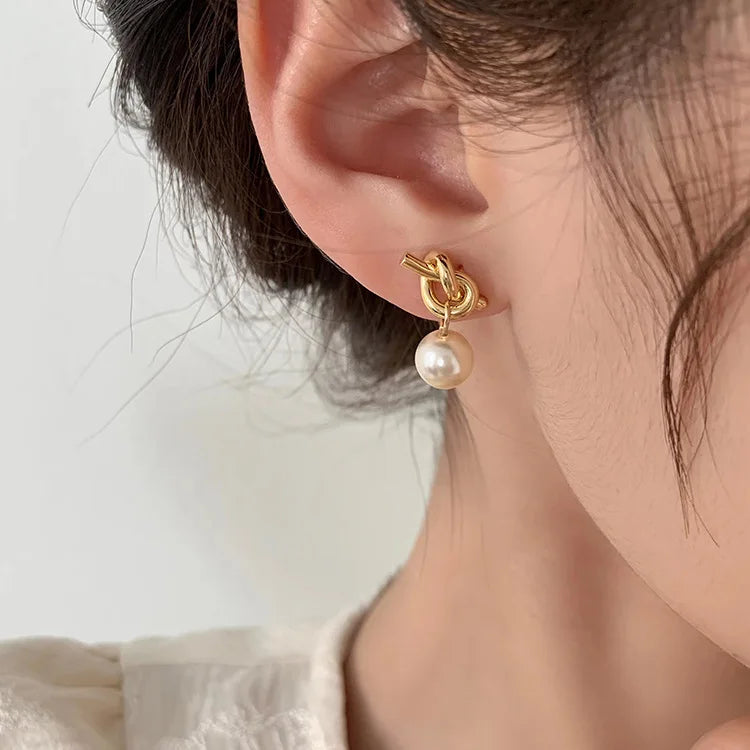 2023 Korean New Style Knot Pearl Earrings Exquisite Fashion Simple Versatile Earrings Female Jewelry