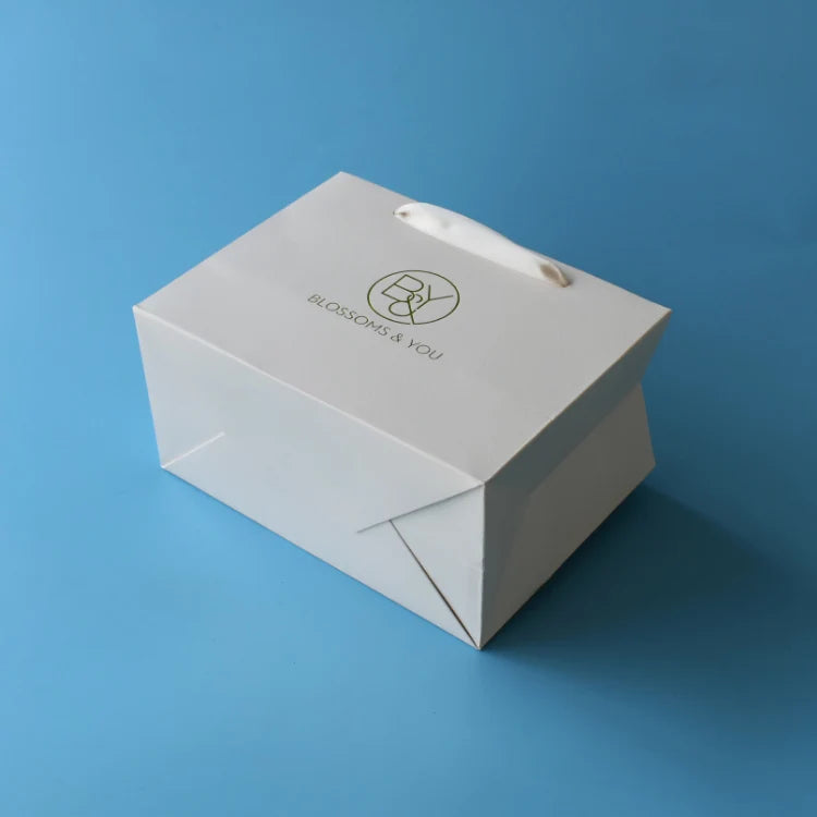 Custom FSC Paper Packaging Bag Luxury Hot Stamping Logo Textured Thank You Gift Paper Bag with Ribbon Handle
