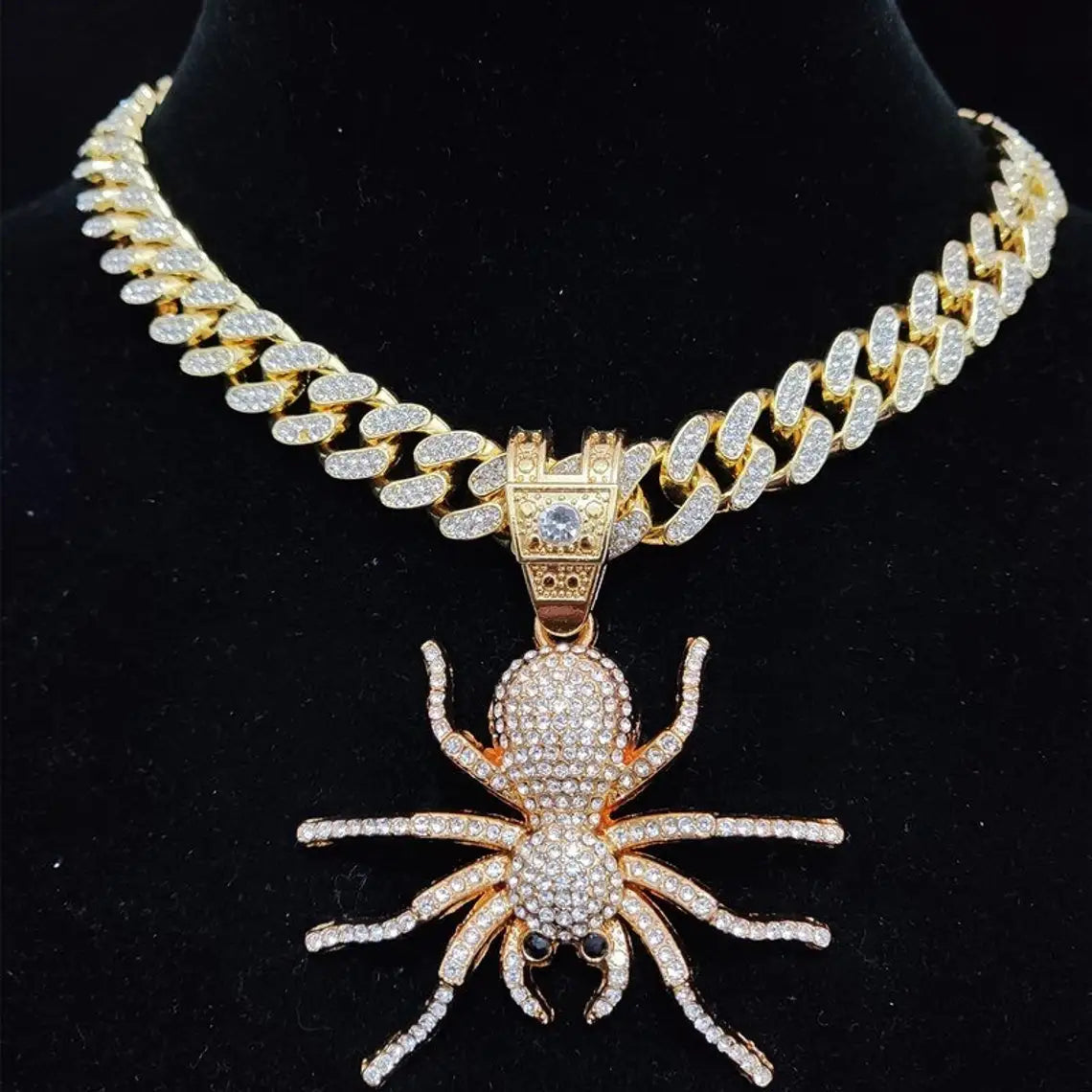 DUYIZHAO Wholesale Iced Out Hip Hop Jewelry Pendant Iced Out Bling Bling Spider Pendant Necklace With 13mm Cuban Chain Wholesale