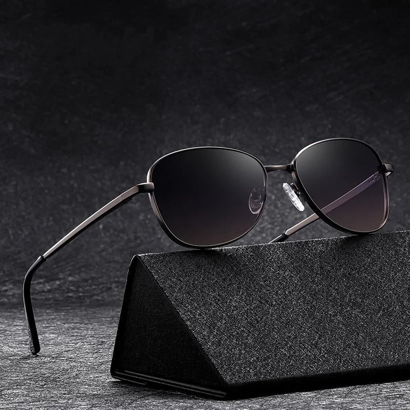 Wholesale New Men's Custom Logo Metal Polarized Sunglasses with Tac Lenses for Outdoor Use