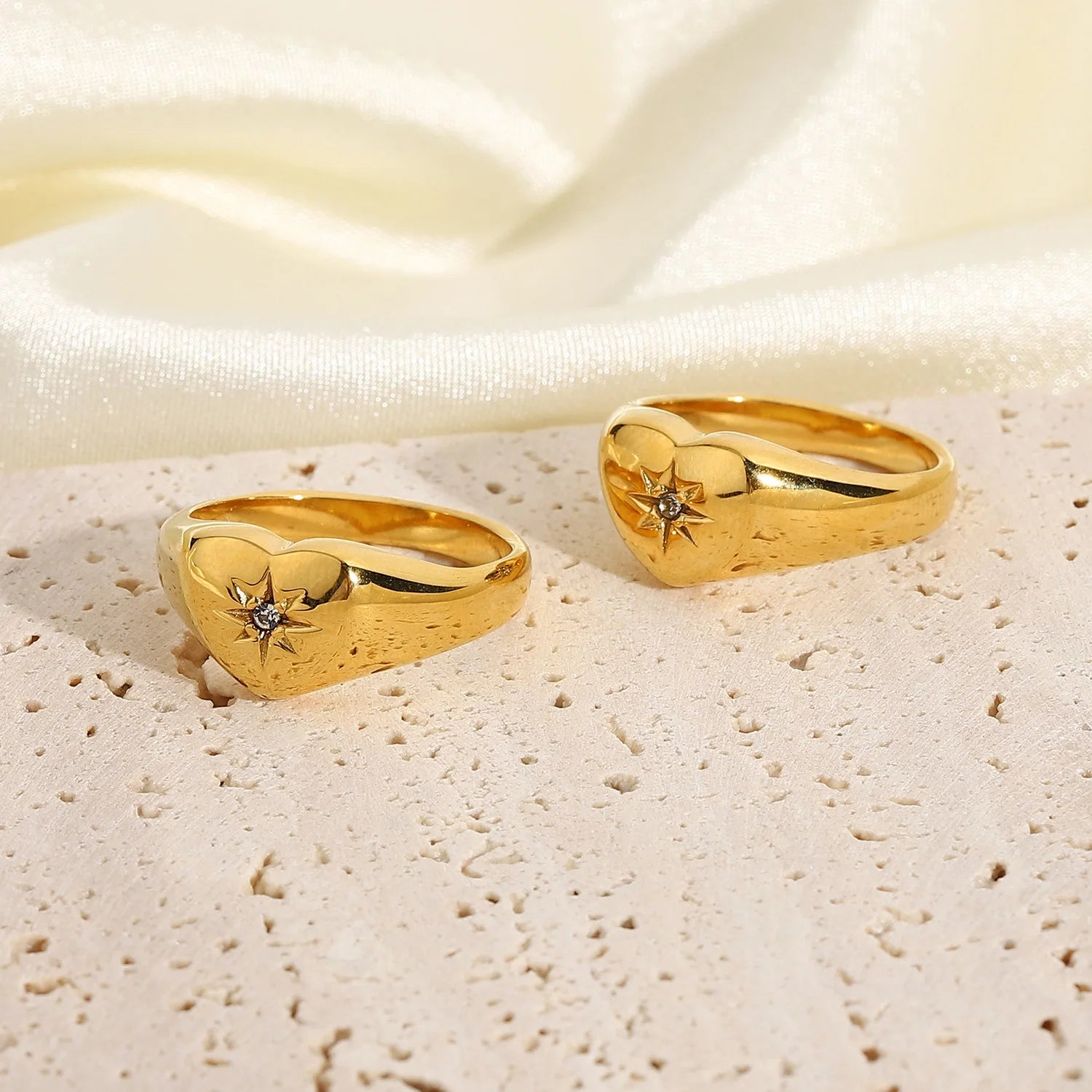 Hot Sales 18k Gold Plated Chunky North Star Ring High Polished Water Resistant Stainless Steel Diamond Star Love Heart Ring