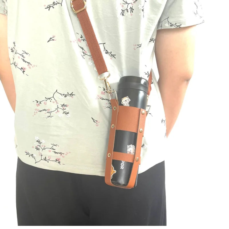 Hot Sale Faux Leather Water Bottle Carrier Water Bottle Holder With Strap Hand Insulation Water Cup Sleeve
