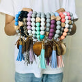 2022 Hot Sale Mixed Color Food Grade Silicone Bead Wrist Bracelet Keychain Tassel Beads Wristlet Keychain With Disc
