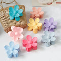 Trendy 7CM Daisy Hair Clip Candy Color Fashionable Hair Accessories Medium Plastic Sweet Style Hair Claw