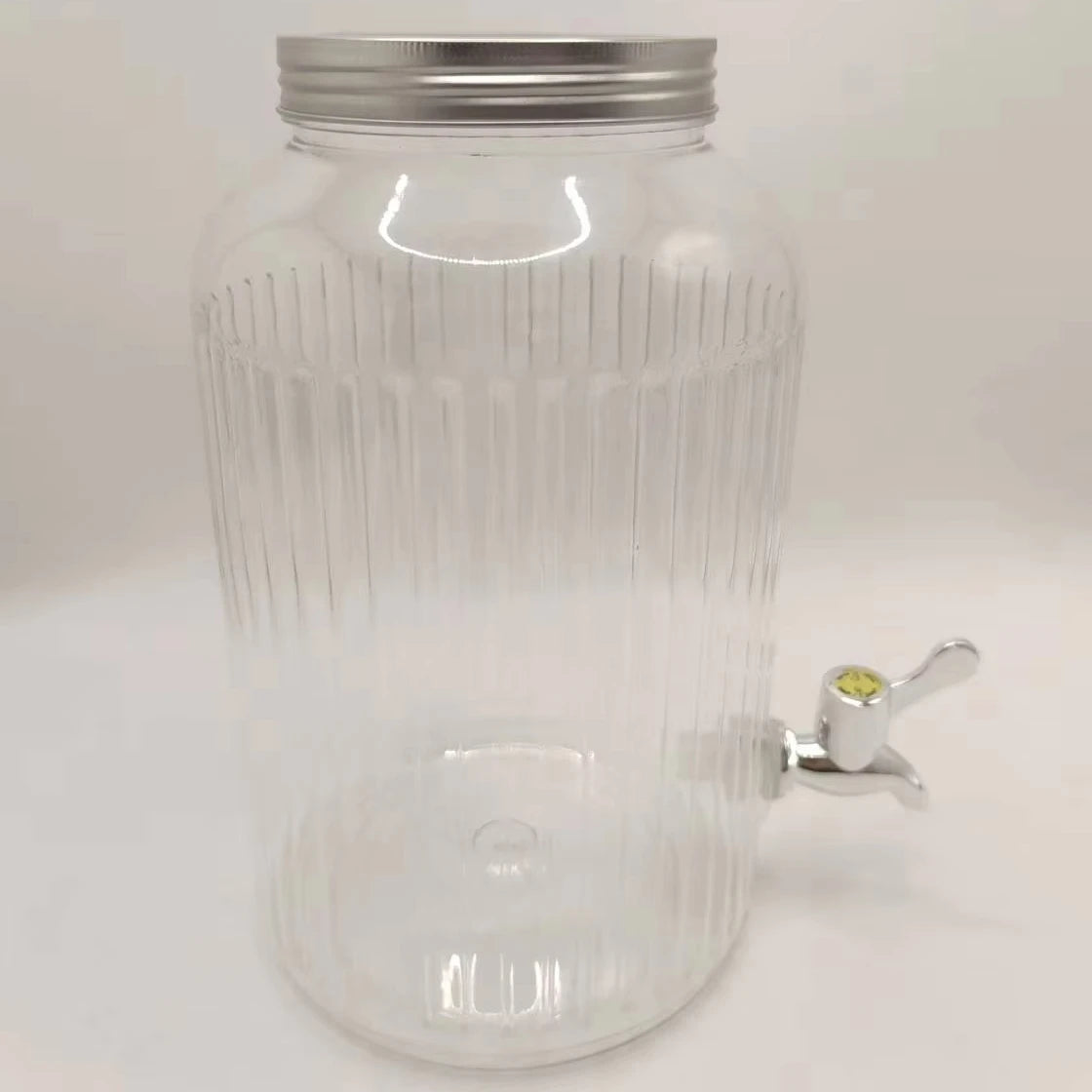 Portable Eco-Friendly Plastic Beverage Dispenser with Spigot Vehicle-Powered for Outdoor Use Commercial Party Lemonade Dispenser