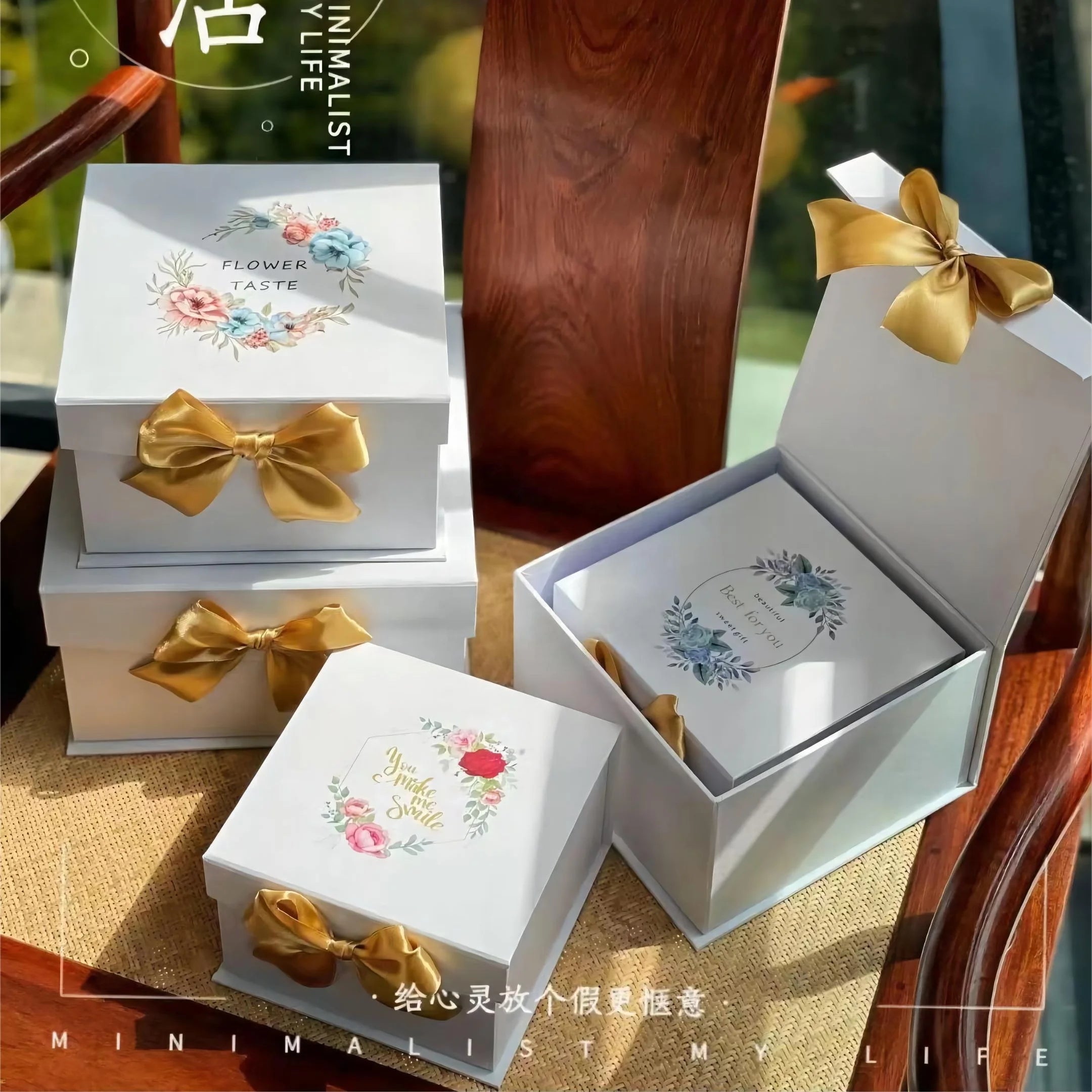 3-Piece Set White Square Gift Box Bow Magnetic Flip Design Embossed Printing Matt Lamination Elegant Patterned Gift Packaging