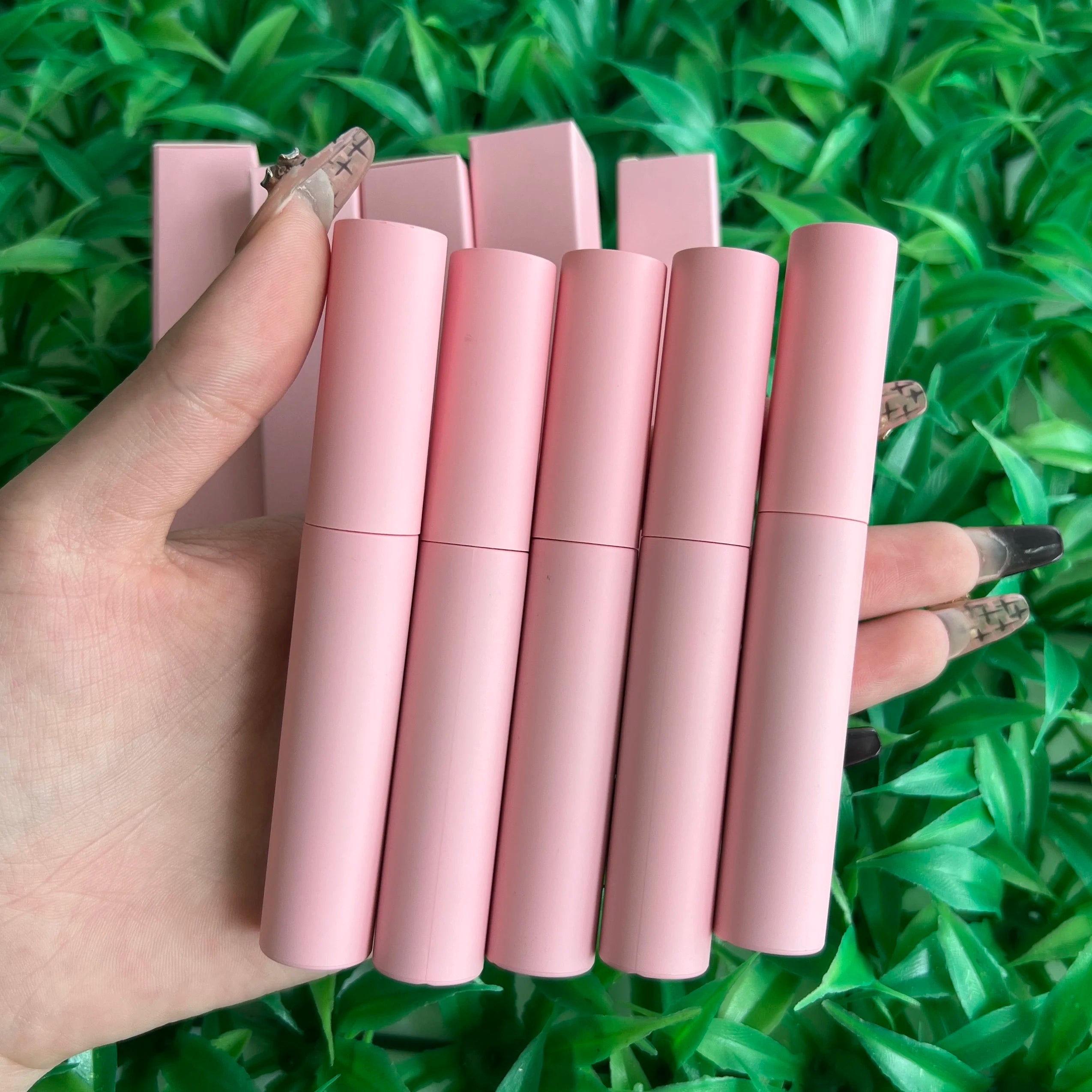 Custom Logo Long Lasting Thick Eyelash Big Brush pink Tube Mascara Private Label