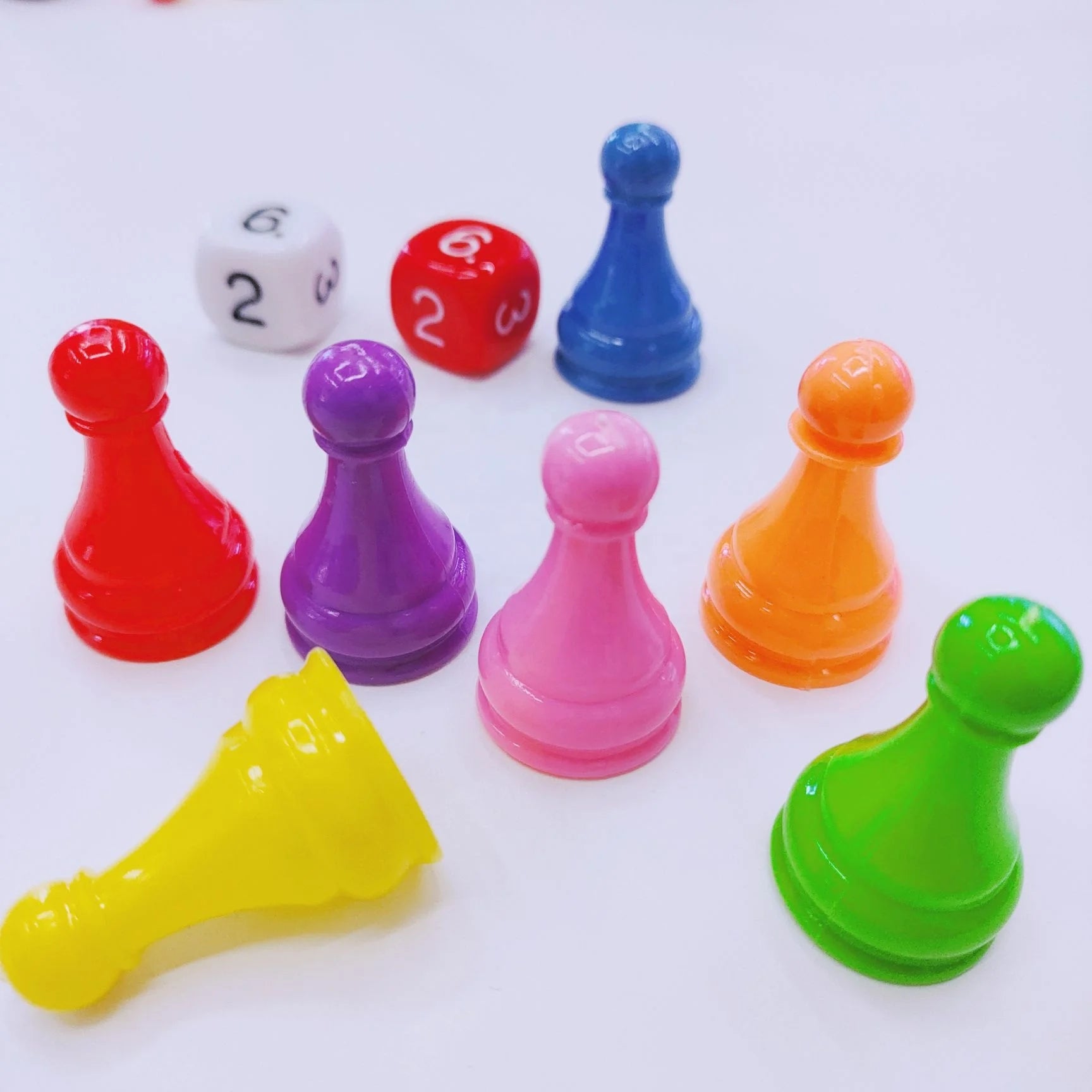 Deskjoy Multicolor Plastic Chess Pieces Tabletop Markers for Board Games Fun & Entertainment-Powered
