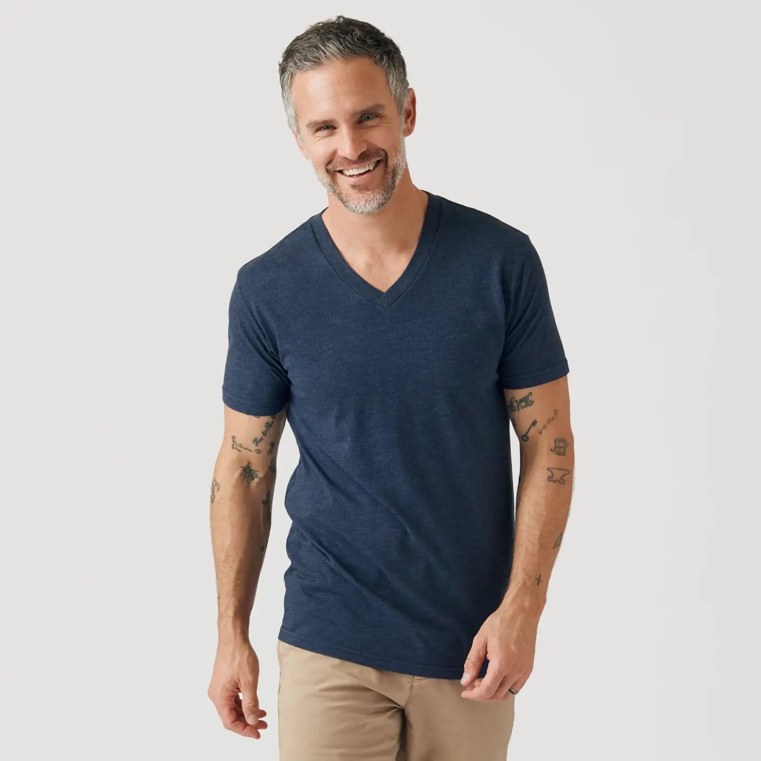 Customized Premium 100% Cotton Bamboo Viscose V-Neck T-Shirt Soft Breathable Eco-Friendly Quick Dry Knitted Fabric Private Tags