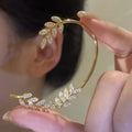 Fashion Models Creative Leaf Ear Hanging INS Ear Holes Retro Ornaments Earrings