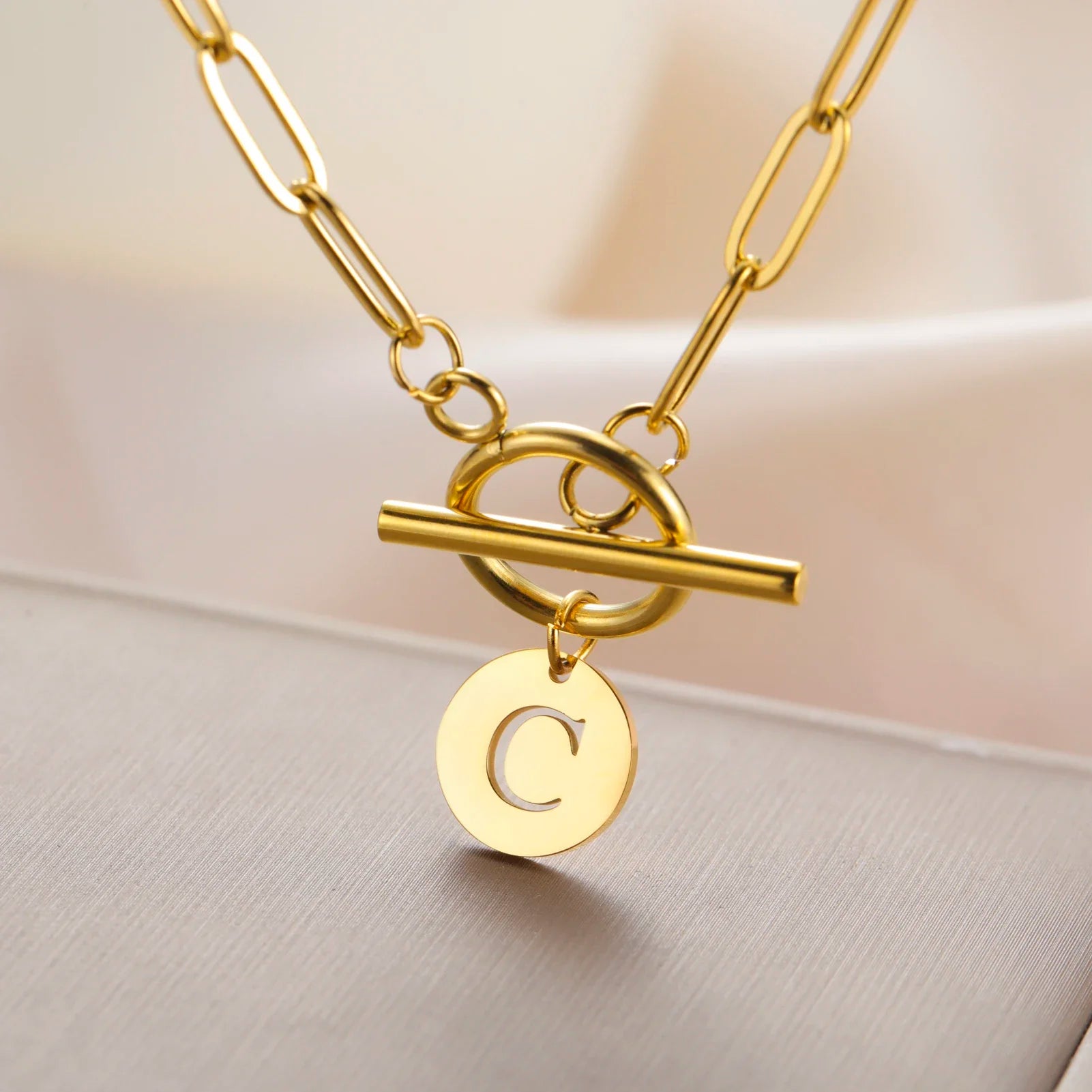 A-Z Initial Letter Round Pendant Toggle Clasp Necklace Stainless Steel Women's Paperclip Chain Necklaces Trendy Jewelry Gift