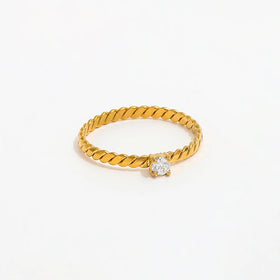 Fenny 18K Gold Plated Waterproof Fashion Permanent Flat Twisted Fine Zirconia Ring Stainless Steel Wholesale Jewelry
