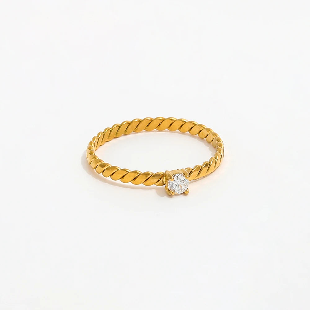 Fenny 18K Gold Plated Waterproof Fashion Permanent Flat Twisted Fine Zirconia Ring Stainless Steel Wholesale Jewelry