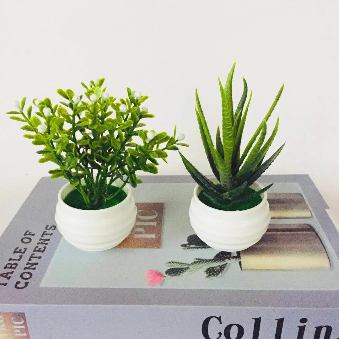 Small Indoor Bonsai Artificial Potted Plant Plastic Simulation Green Grass for Home Decoration Fake Bonsai Grass