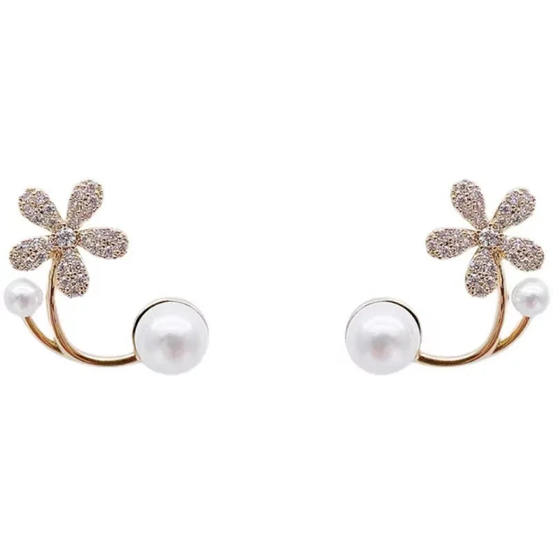 AA00225 Wholesale Fashion Irregular Flower Pearl Earrings Stud Flower Earring for Women Girl