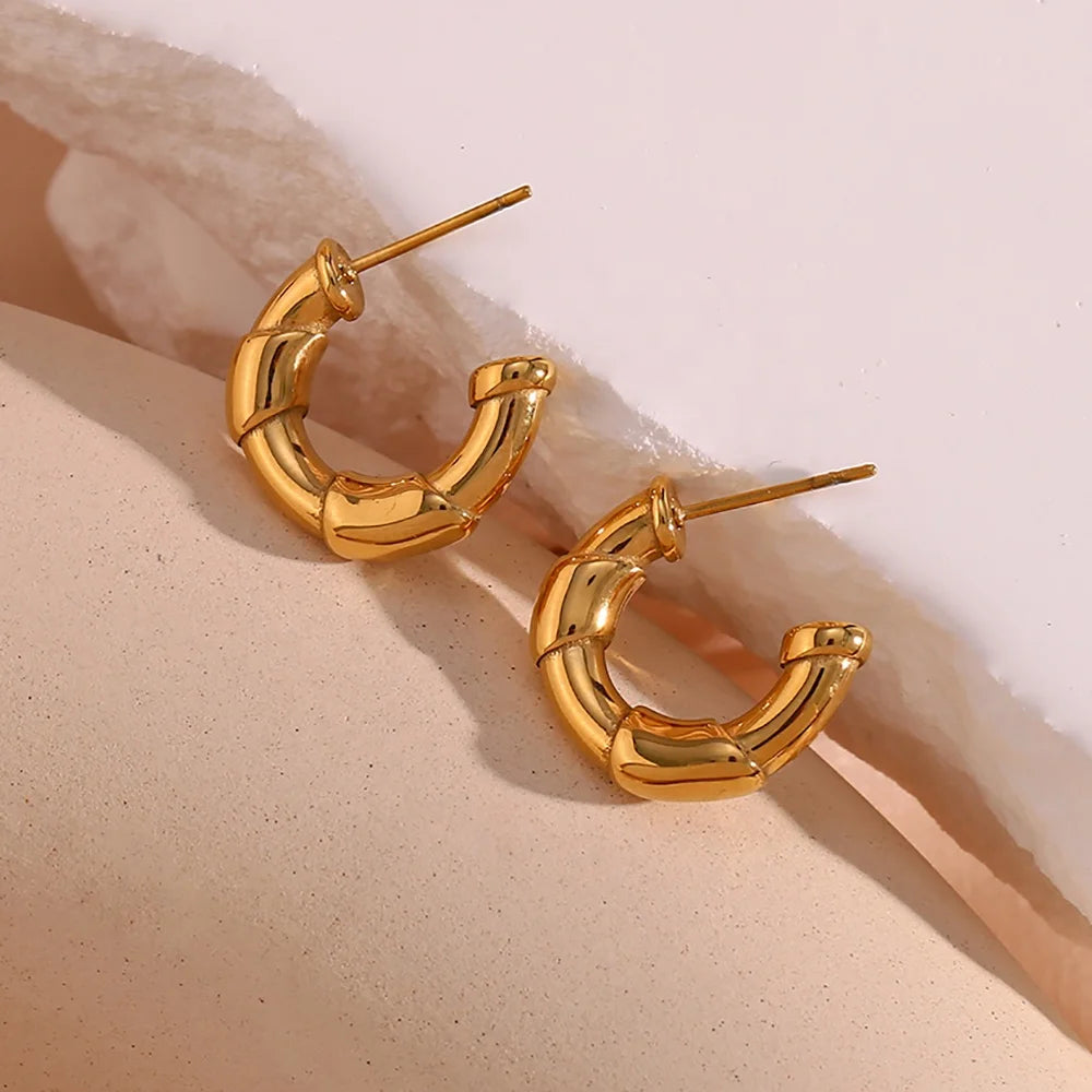 Dreamshow Dainty C Shape 18K Gold Plated Stainless Steel Gold Hoop Earring for Women