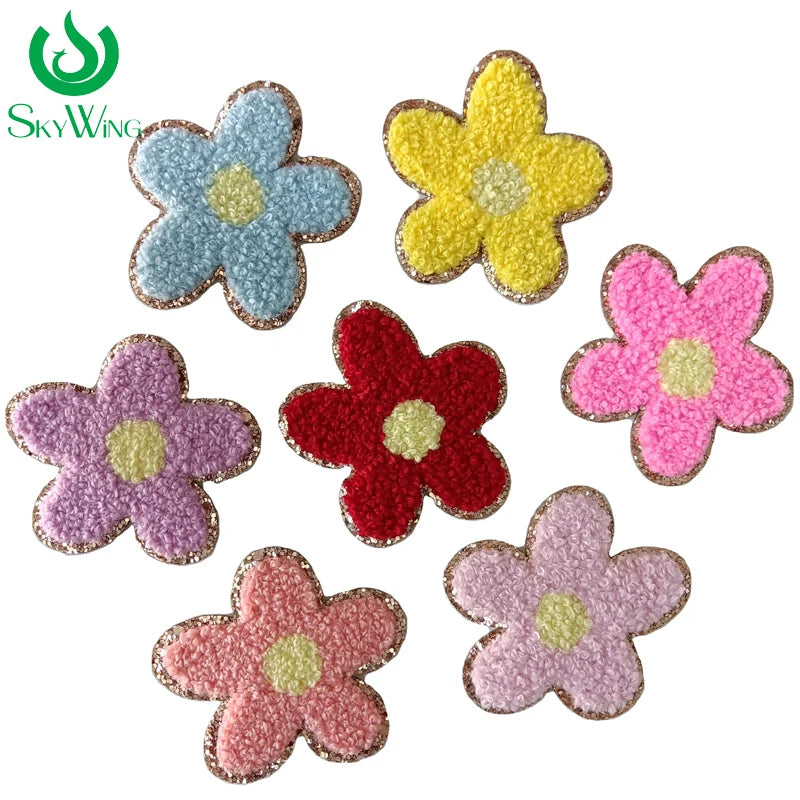 Factory Wholesale Chenille Red Color Flower Applique Girl Dress Clothing Adhesive Glitter Embroidery Patches Embroidered Patch