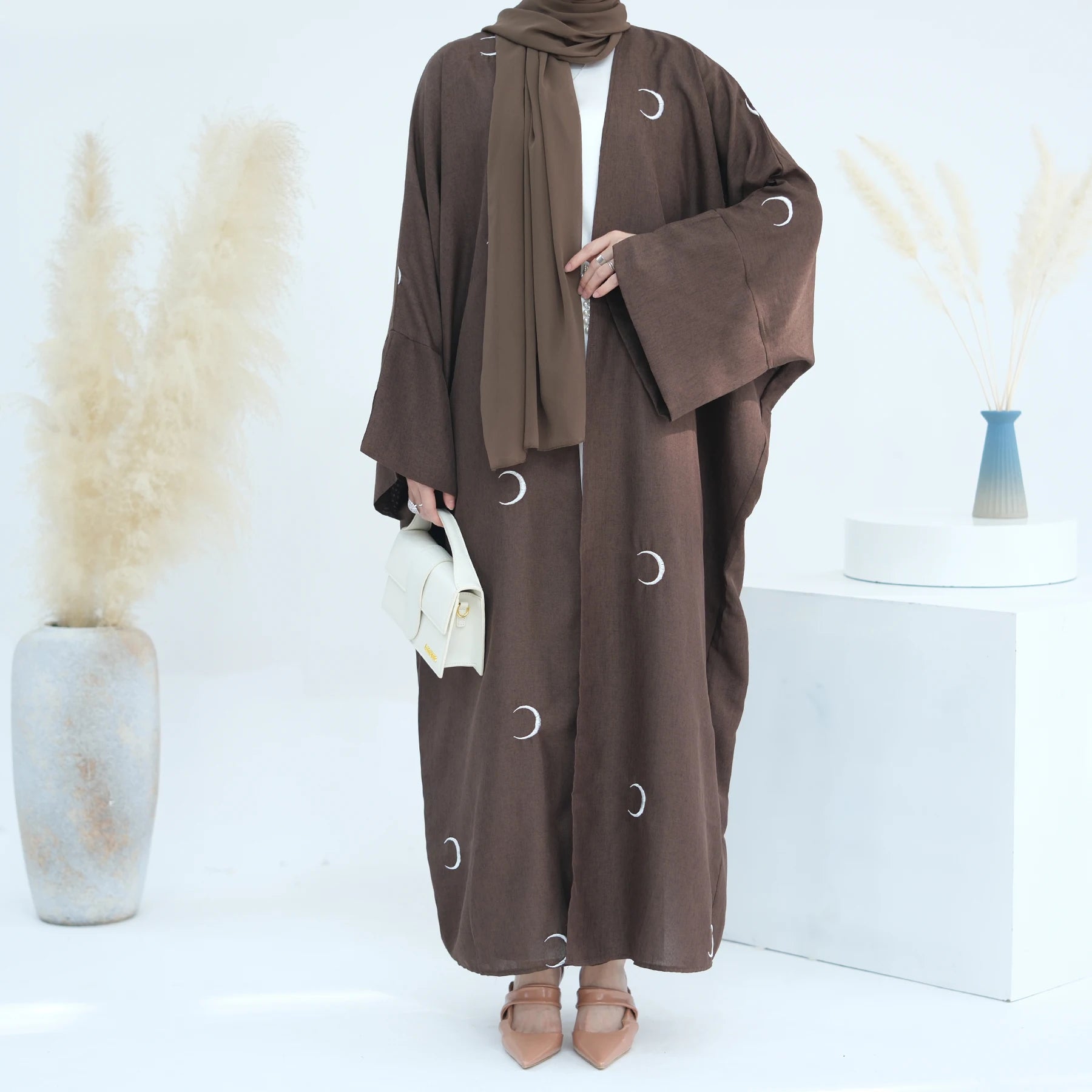 Islamic Clothing Loriya Latest Muslim Women Moon Embroidery Open Abaya Dress With Slit Sleeves EID Linen Abayas for Women Muslim