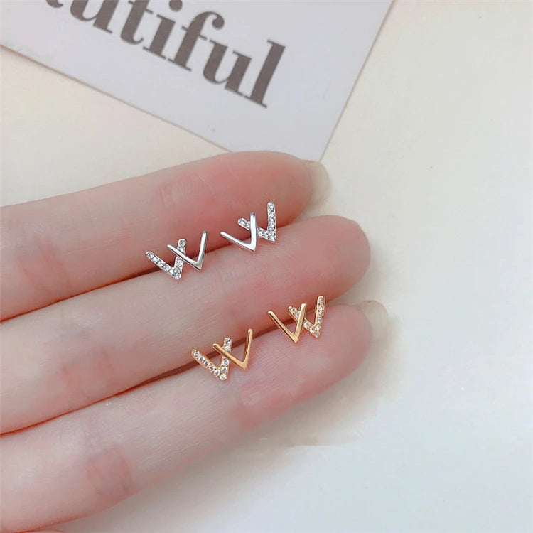 Wholesale Small Gold Color Stud Earrings Women Trendy Earrings
