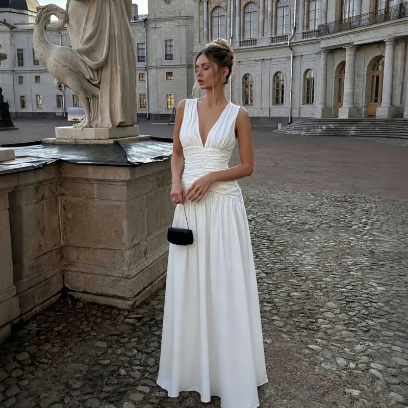 Elegant Women Long Dresses Solid Hipster Halter V-neck Backless Shirring Vestidos Female High Street New Robe