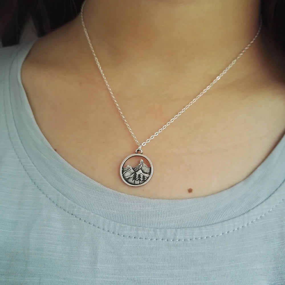 Good Quality Camping Jewelry Outdoor Jewelry Gifts Lovely Round Pendant Pine Tree Necklace Under the Mountain