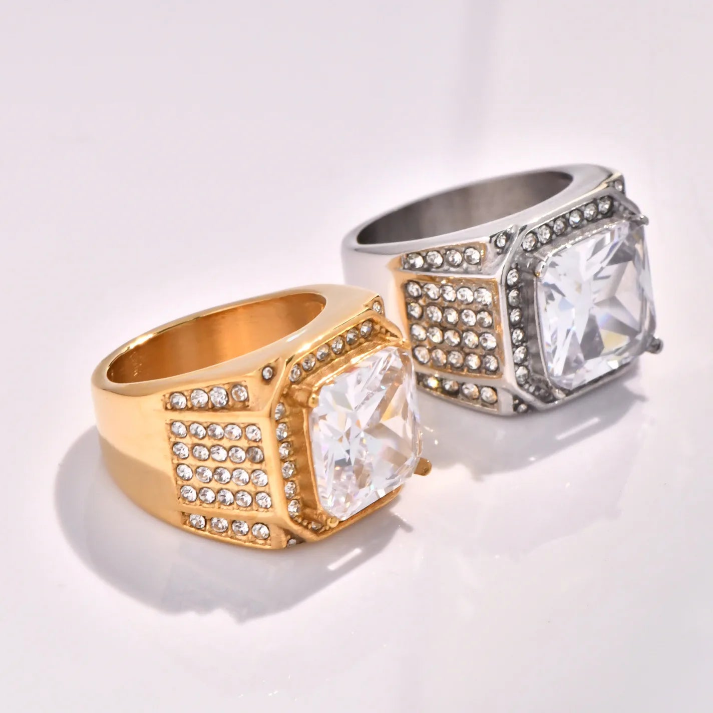 Fashion Engraving Jewelry 18k Gold Plated 304L Stainless Steel Chunky Rings with Cubic Zirconia for Men