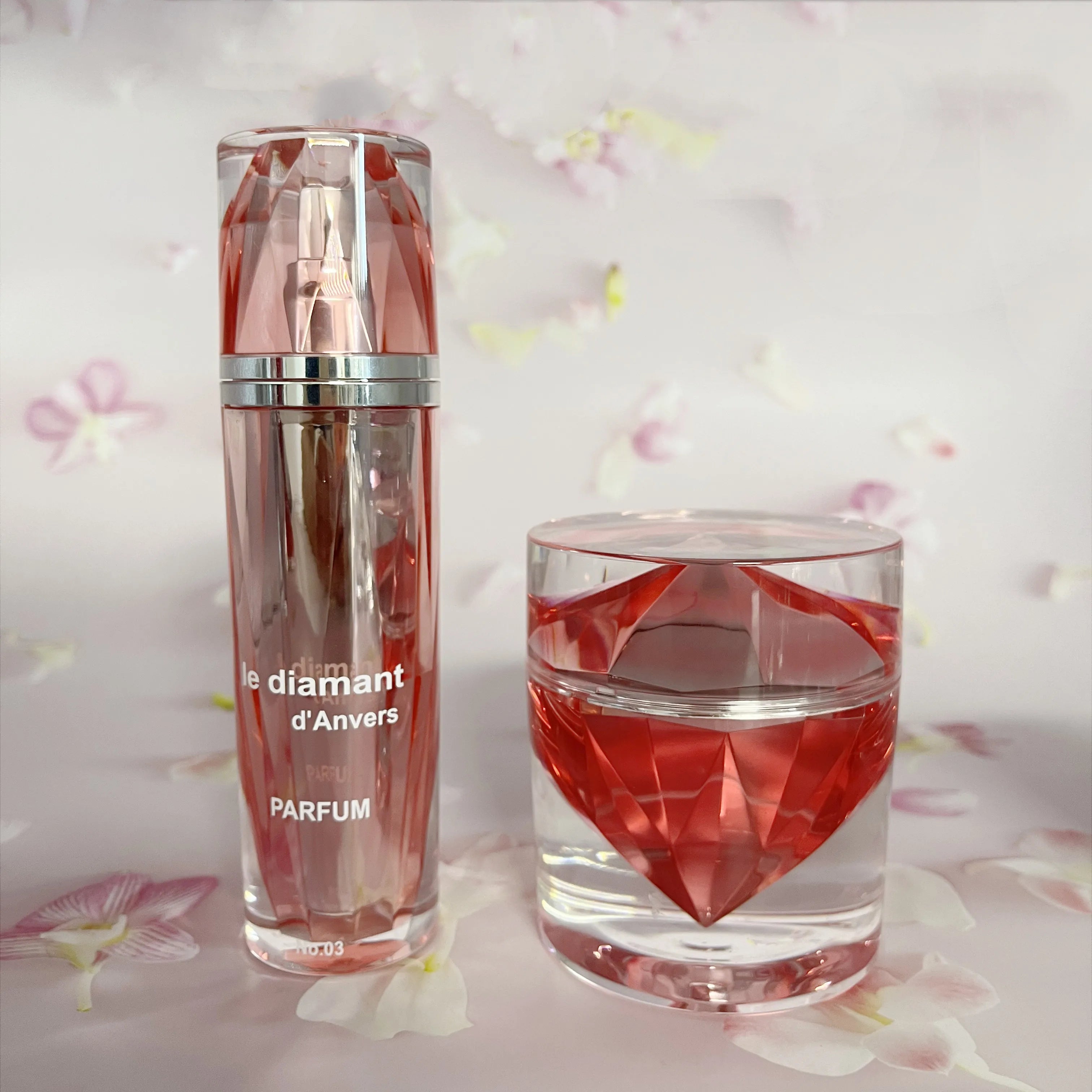 Wholesale Cosmetic Cream Jar Packaging Luxury Acrylic Diamonds Shape Jars  Colors Optional and Customizable Shine