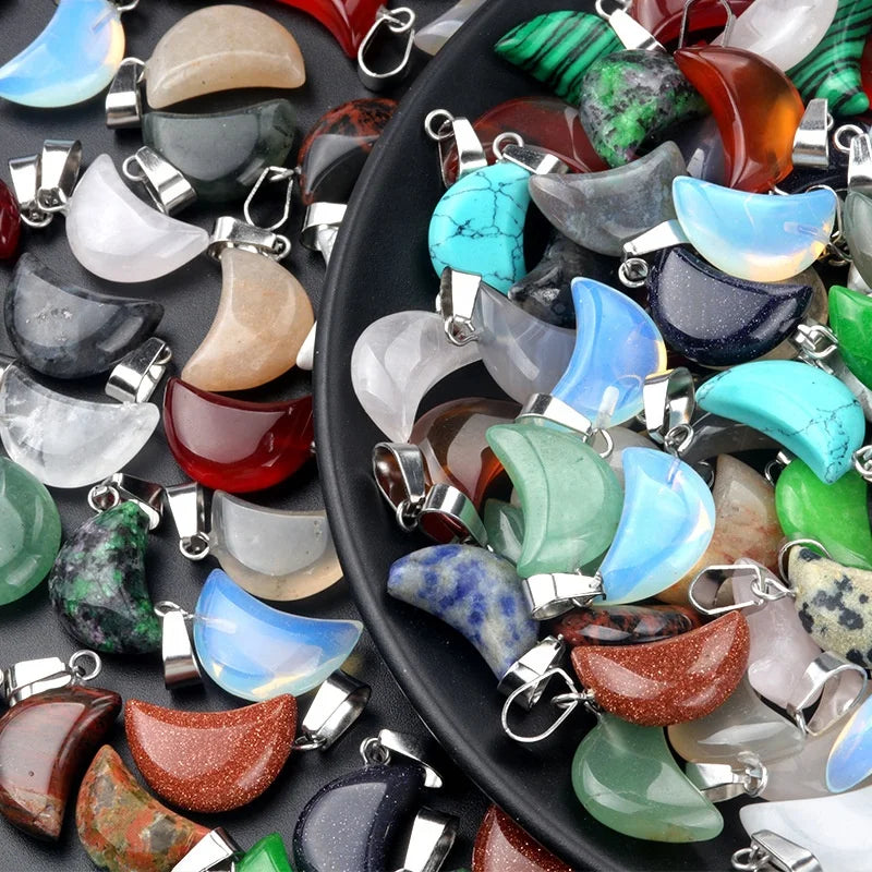 Natural Agate Crystals Stones Moon Shape Fashion Pendants for Necklace Crystal Home Decor Jewelry Charms