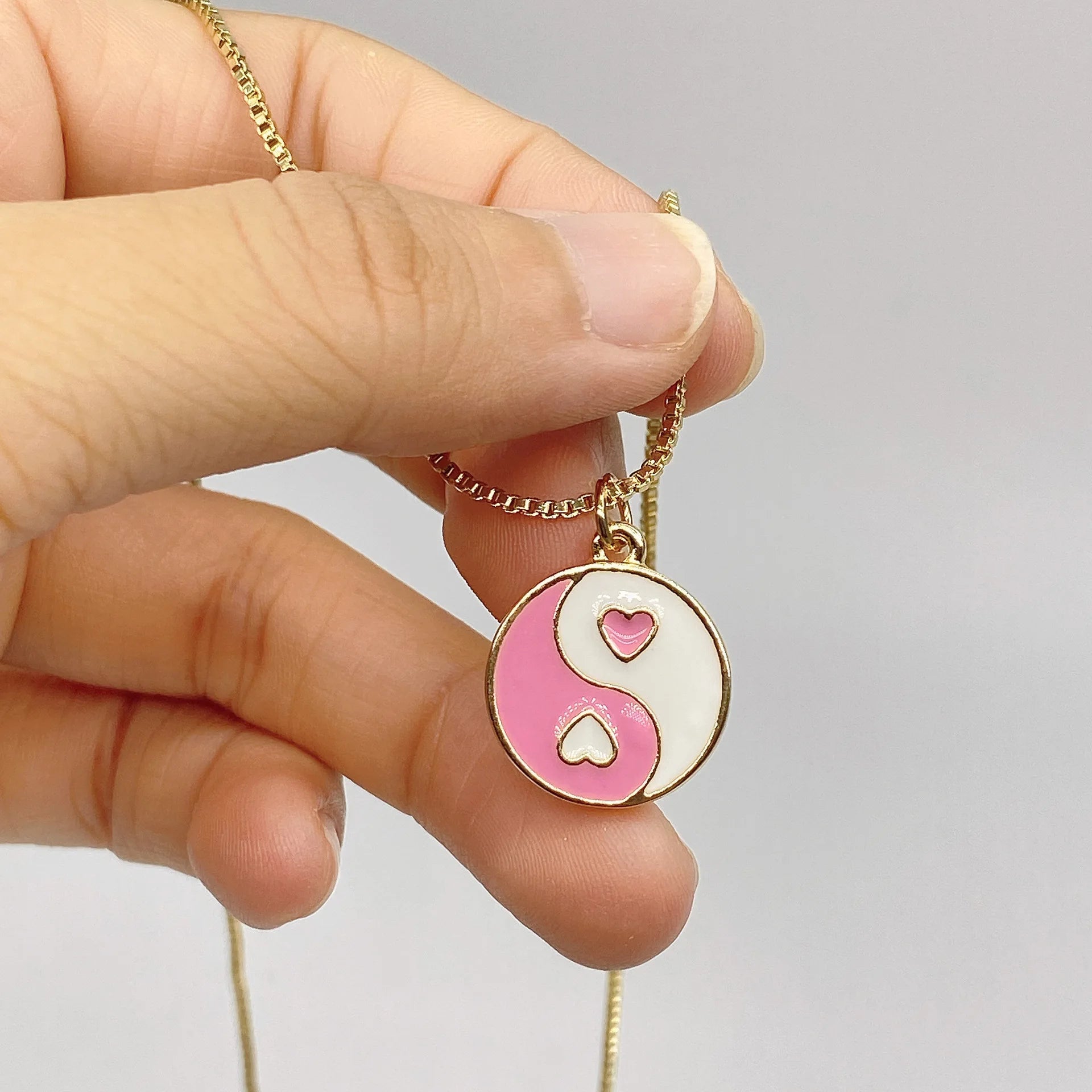 Women Stainless Steel Balance Taichi Amulet Yin Yang Bagua Necklaces Cute Pink White Enamel Yin Yang Pendant Necklace