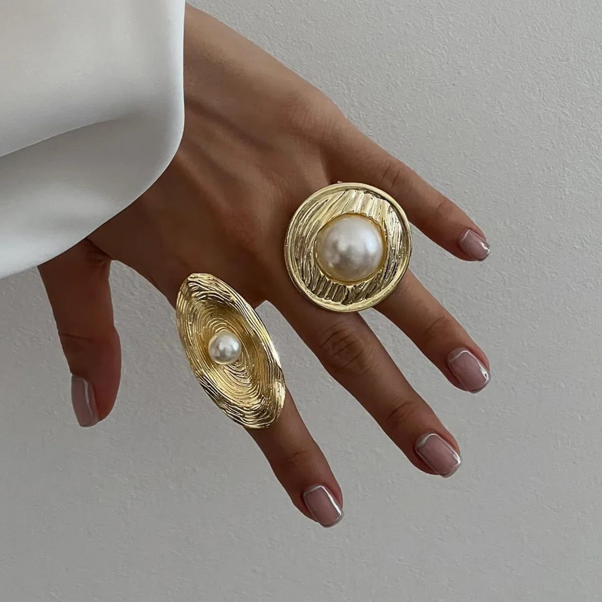 New Trendy Handmade Stainless Steel Women Ring 18K Gold Plated Textured Oval Open Rings With Pearl