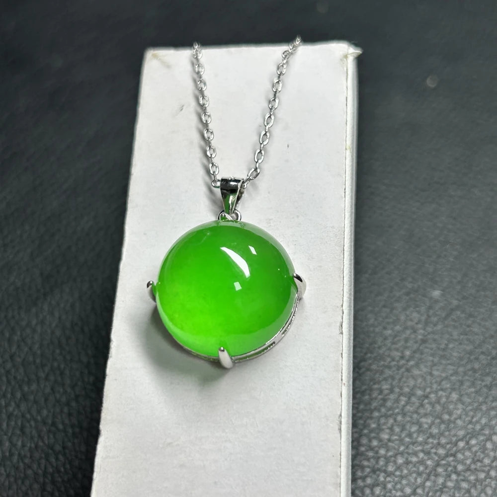 HQ GEMS 18 Inches 925 Silver Round 20mm Big Natural Burma Green Jade Gemstone Pendant Necklace