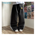 OEM/ODM Fashion Vintage Jeans Custom Logo Faded Washed Baggy Pants Men Heavyweight Side Striped Men Boot Cut Jeans