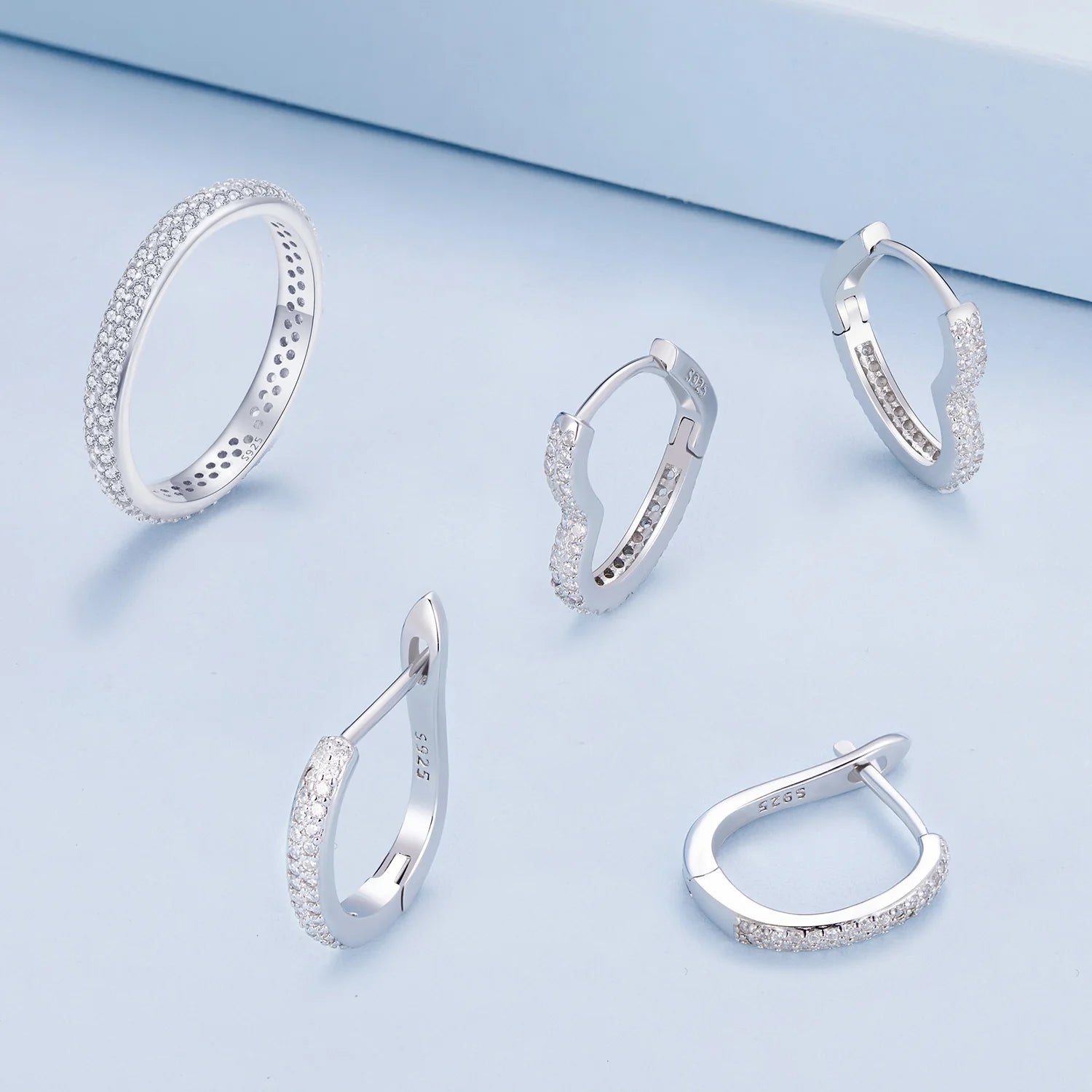 Fashionable Elegant 925 Silver Ring and Hoop Earrings Set Micro Insert Zircon for Women Anniversary Gift Silver Jewelry Set