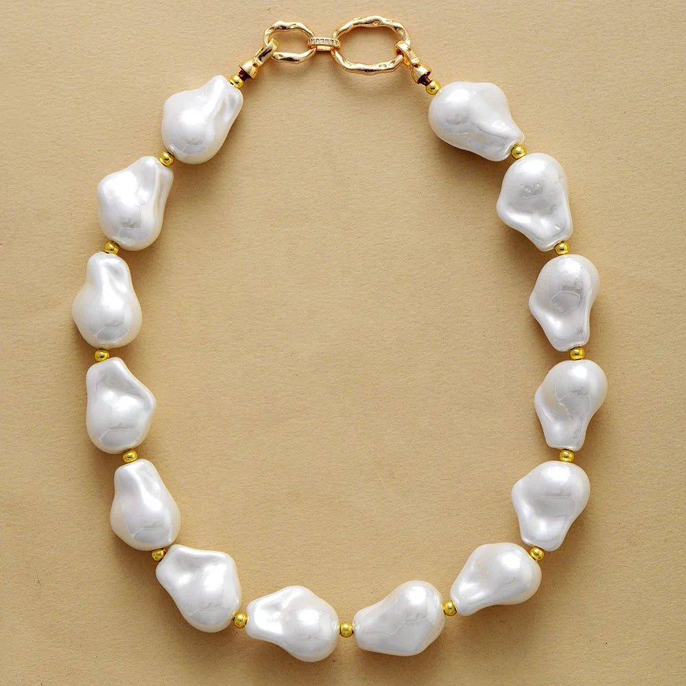Elegant Bold Baroque Shell Pearl Choker Necklace Classy Gold Plated for Wedding Parties Designer Stainless Steel Anniversary