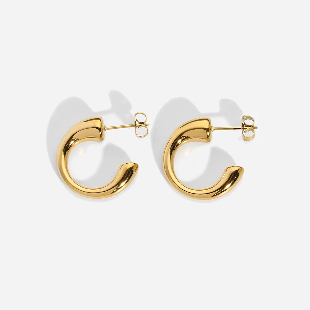 2022 Trendy Fine Irregular CC Shaped Stud Earrings 18K Gold IP Plated Stainless Steel Hoop Earrings for Women Drop Shipping