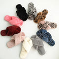 Cheap Wholesale Custom Fall Winter Women's Pink Fluffy House Slides Indoor Furry Slippers Home Fur Sandals  for Women Ladies