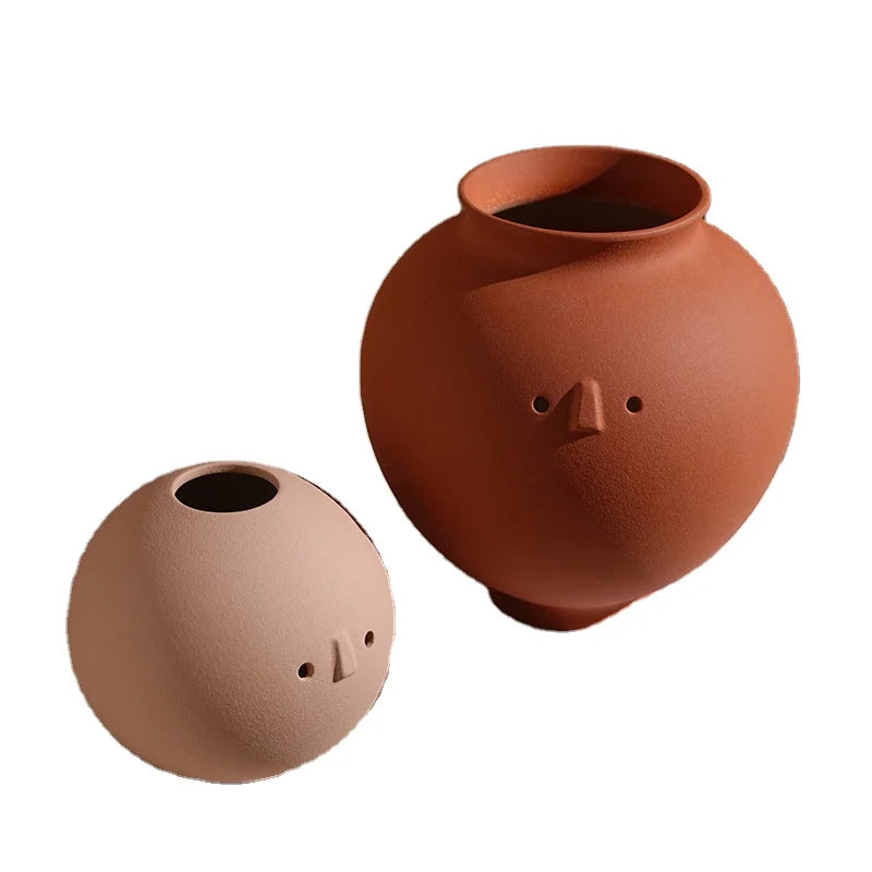 New Design Cute Contemporary Brown Ceramic Tabletop Vase with Small Eyes for Home Decoration