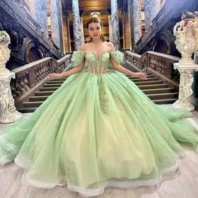 Glittering Green Sweetheart Quinceanera Dress Off Shoulder Beading Floral Vestidos De 15 Anos Ball Gown MQ629