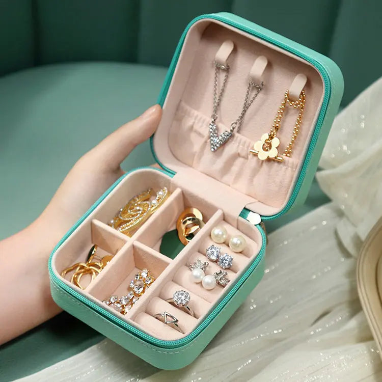 Custom Logo Printed Portable PU Leather Jewelry Boxes Storage Case Pouch Small Fashionable Gift Travel Organizer for Girls