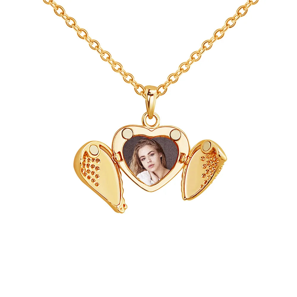 Qiuhan Trendy Cute Picture Necklace Pendant Diamond-encrusted Heart-shaped Letter Frame Chain Gift Box 1 Piece Brass Metal